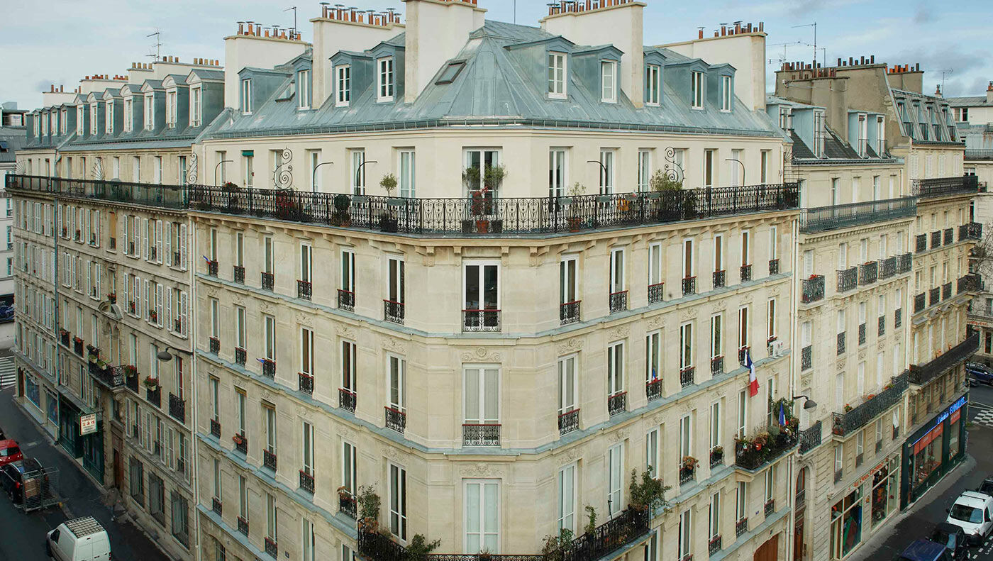 Home Latin Paris Luaran gambar